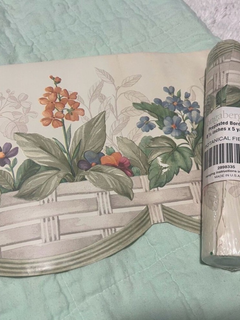 Longaberger Botanical Fields Wallpaper Border Opened Roll